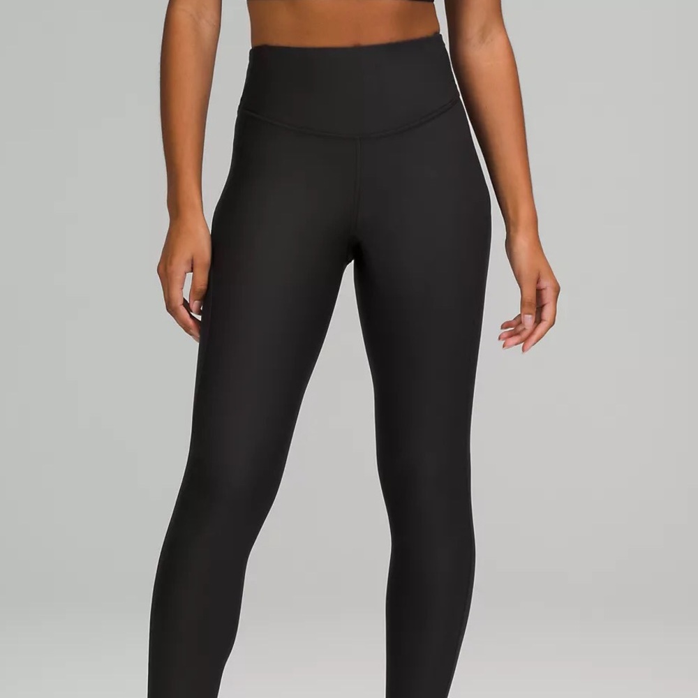Lululemon high rise  leggings Fleece lined Base Pace  size 6  length 25”